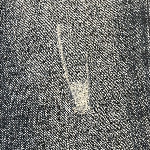 PAIGE Skyline Ankle Peg Jeans 
Distressed Medium Wash
Size 24 - Picture 7 of 10